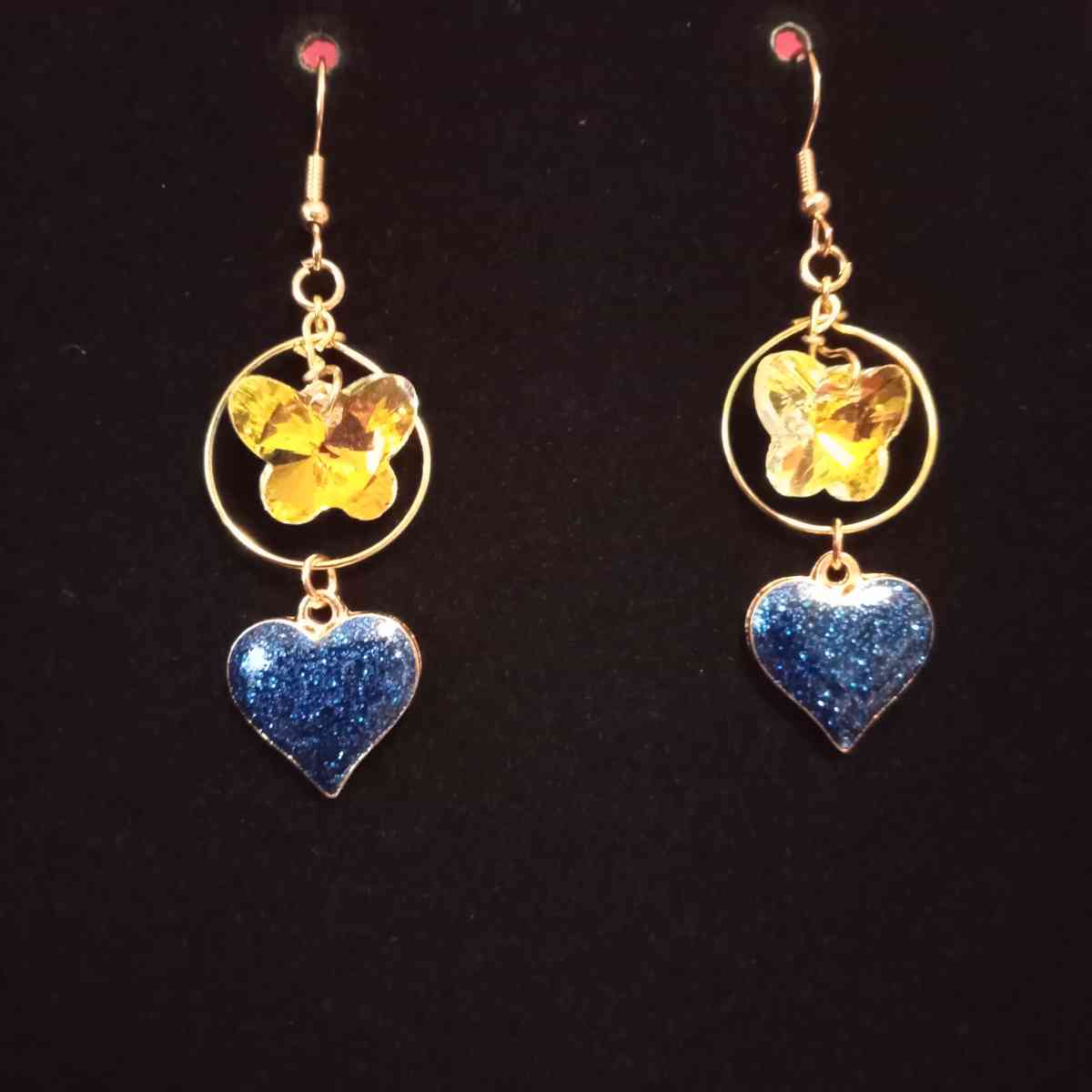 dangle earrings - Newark, Delaware - FleaMarketBay