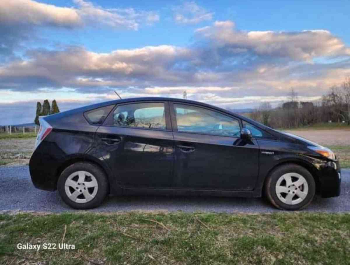 2011 Toyota Prius - Harrisonburg, Virginia - FleaMarketBay
