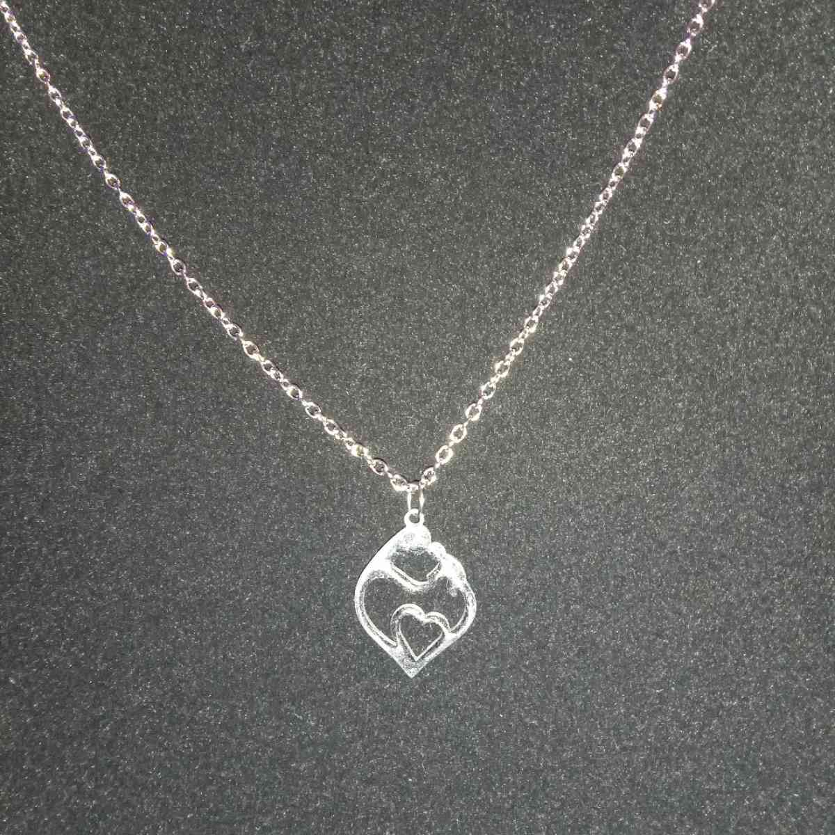 Mothers day necklaces - Newark, Delaware - FleaMarketBay