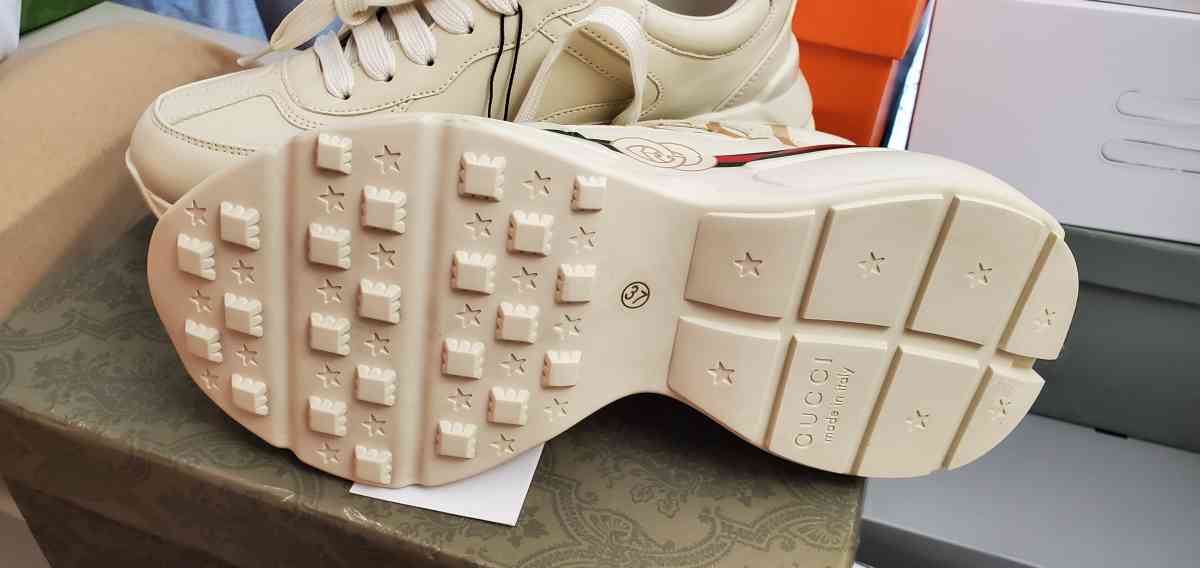 gG Cheryline Sneaker - Mission Viejo, California - FleaMarketBay