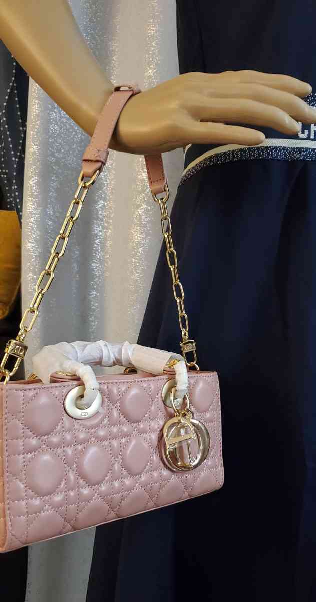 lady pink Dior bag - Mission Hills, California - FleaMarketBay