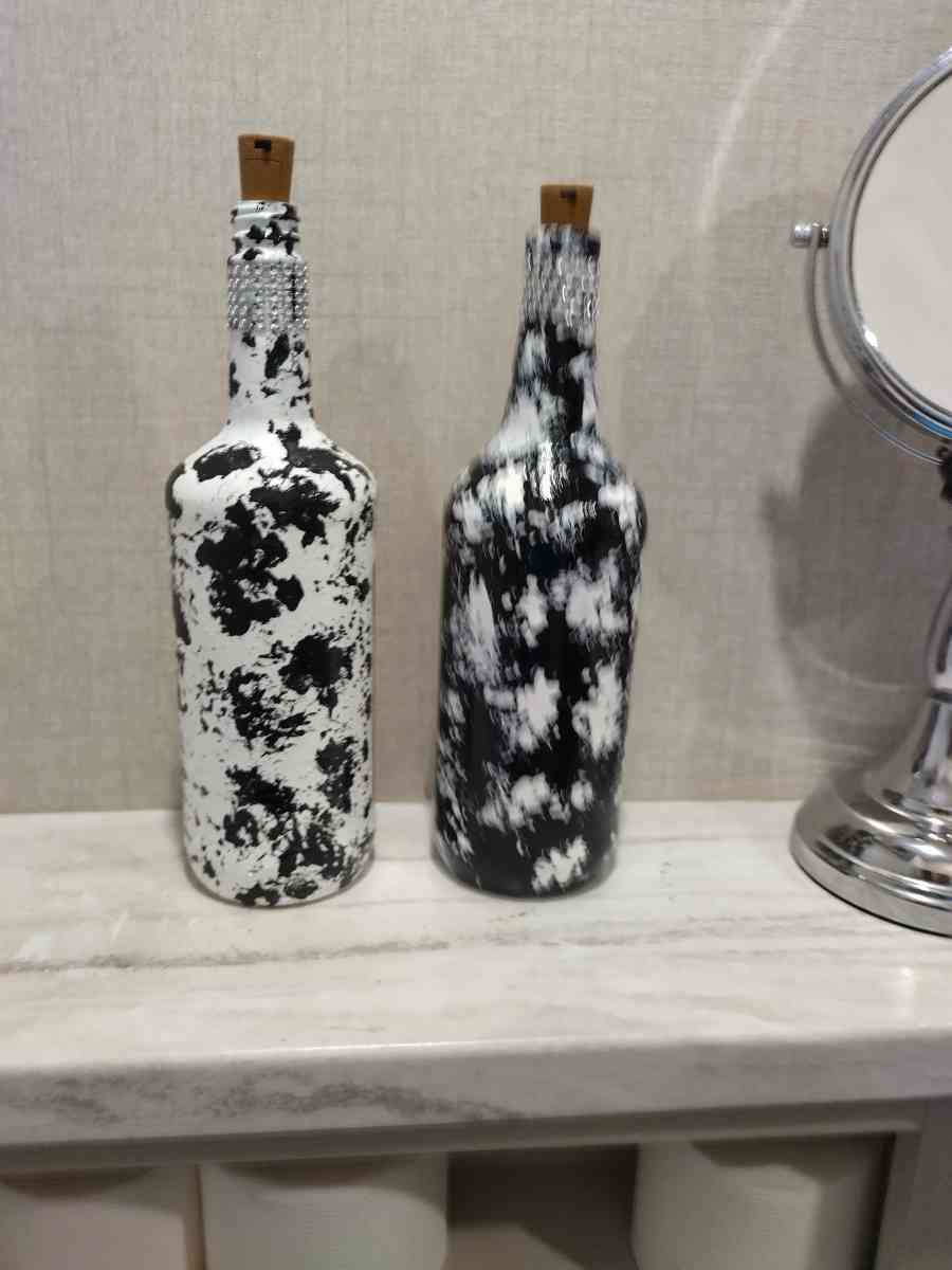 design wine bottles - Pharr, Texas - FleaMarketBay