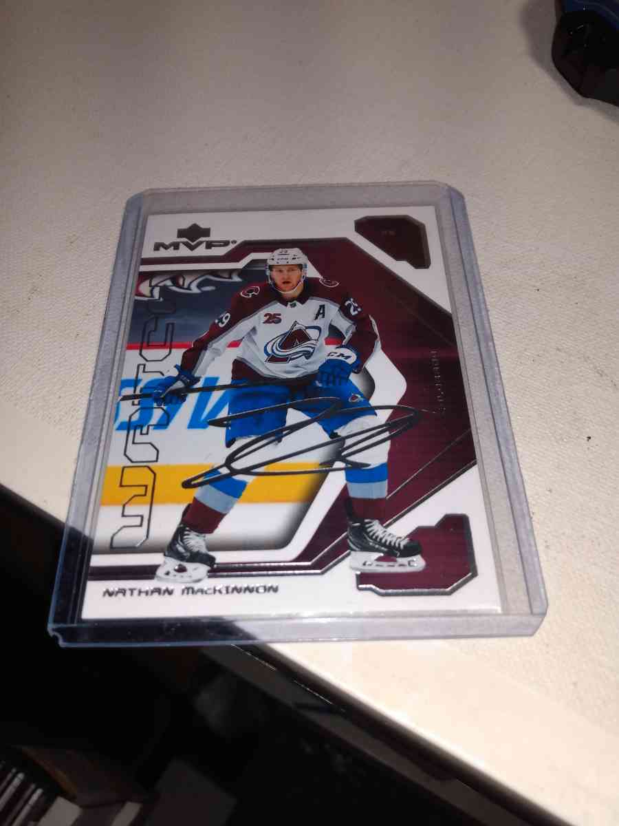 2022 upper Deck MVP hockey Nathan McKinnon autograph