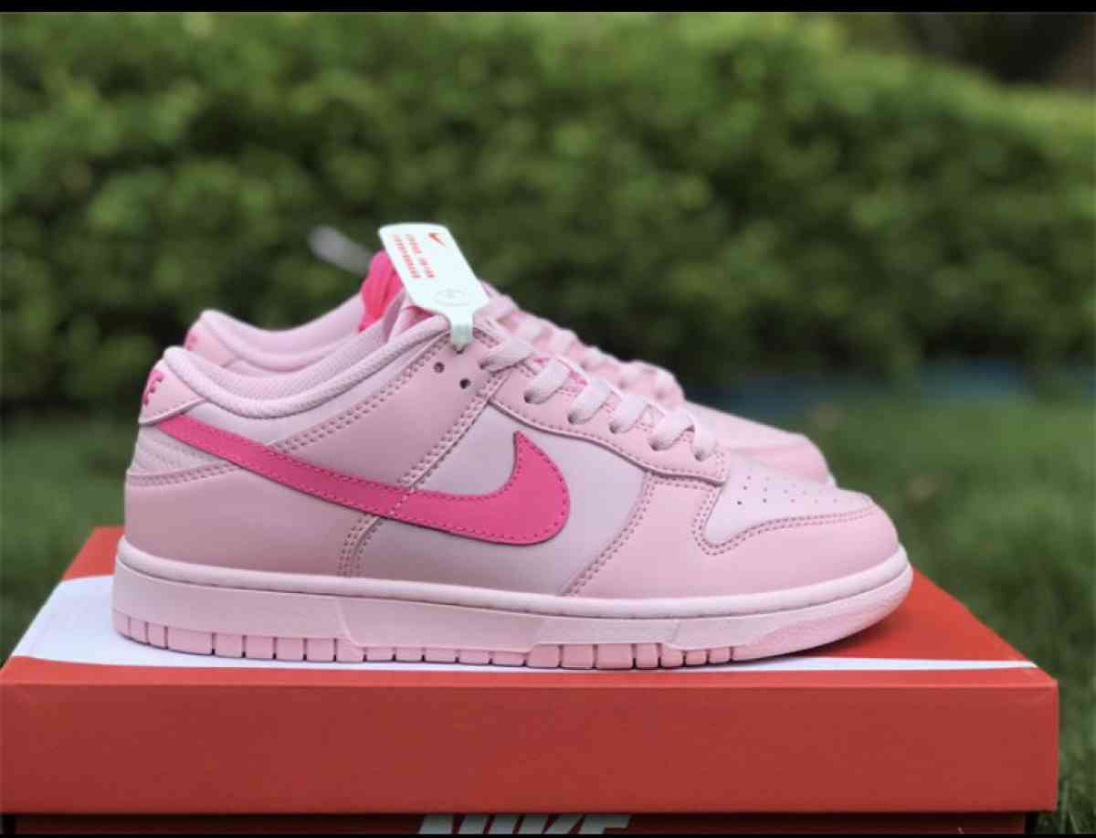 Shoes - Orangeburg, South Carolina - FleaMarketBay