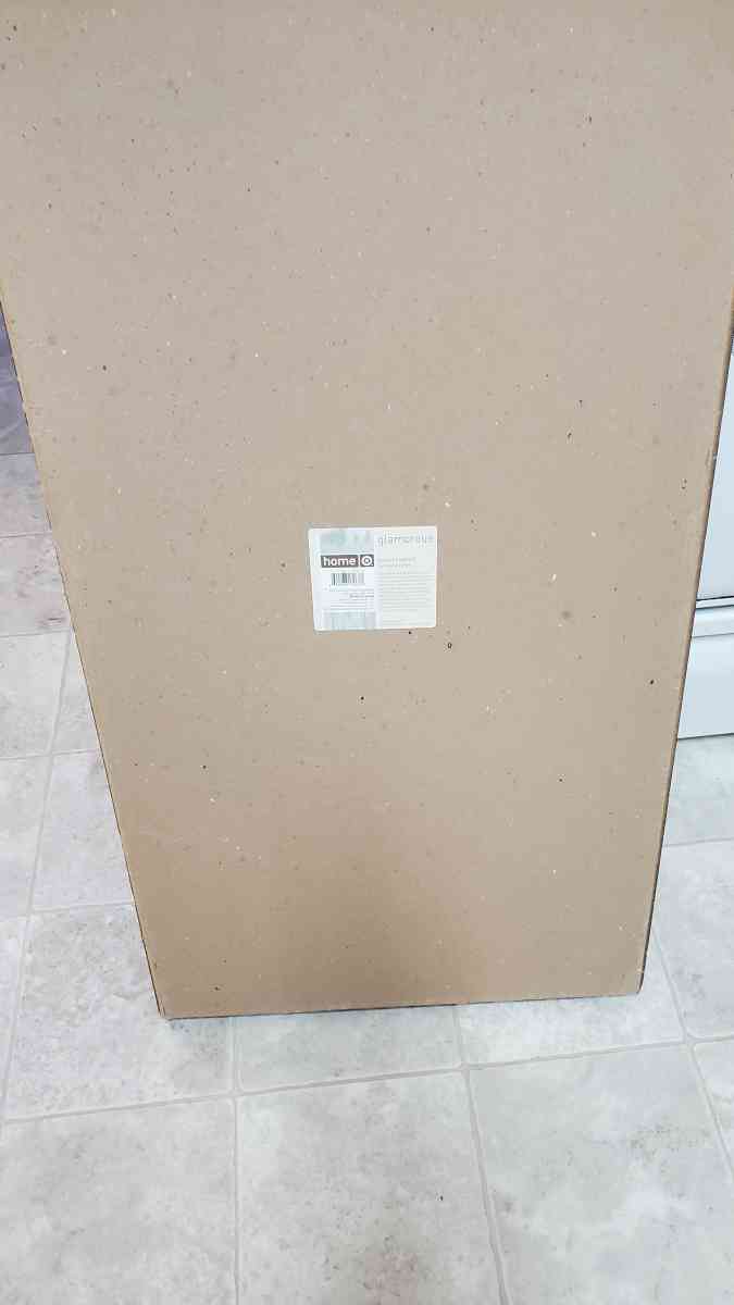 Audrey hepburn hanging wall art - Pelham, Alabama - FleaMarketBay