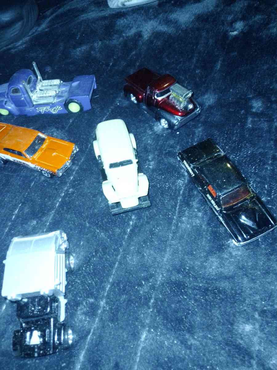 Nice variety of cars - Gaston, South Carolina - FleaMarketBay