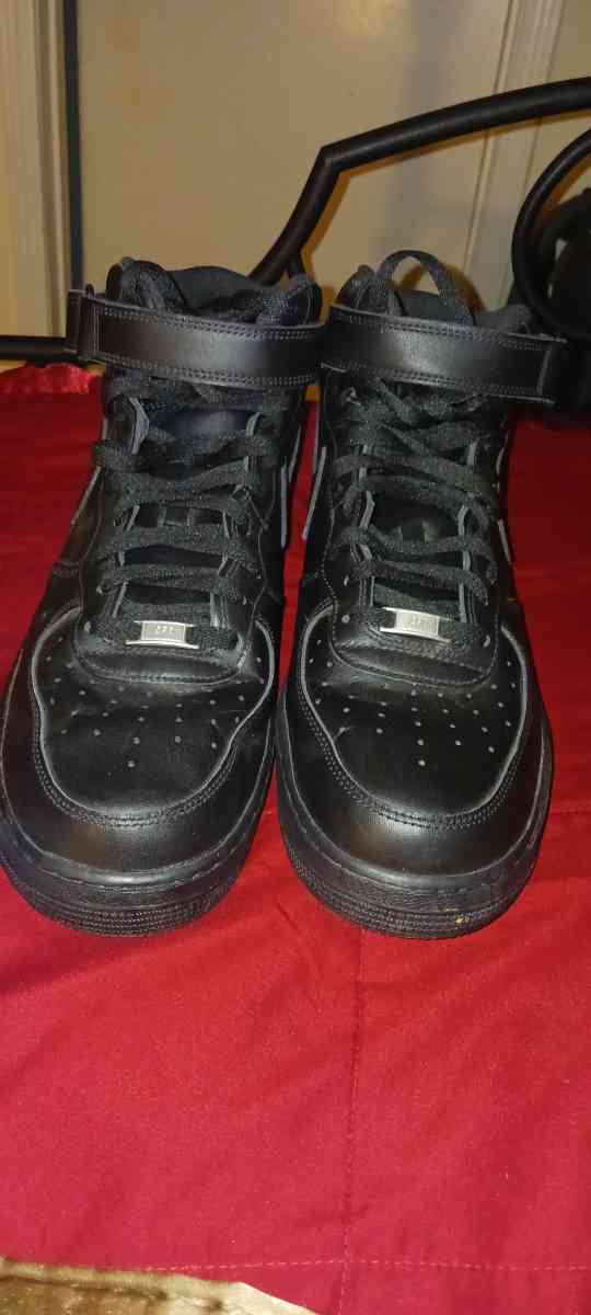 Air Forces 1 High Top - Stone Mountain, Georgia