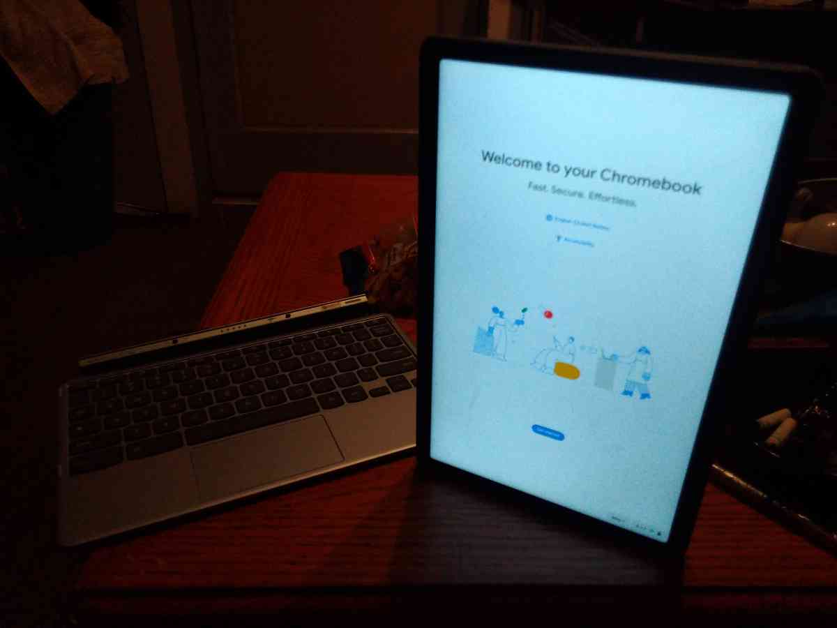 Lenovo 14 inch touchscreen Chromebook - Cantonment, Florida