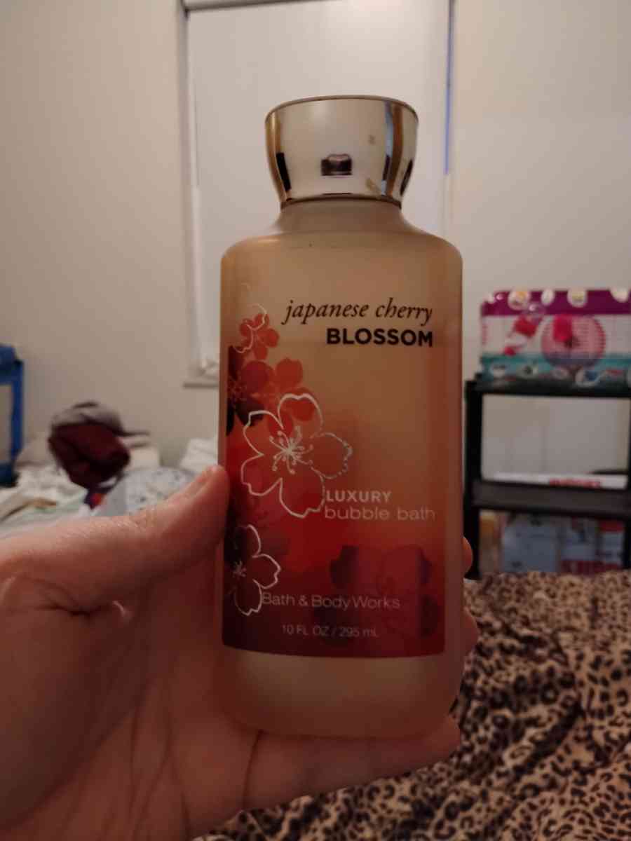 face scrub face wash body wash proactive wash - Columbus, Ohio - FleaMarketBay