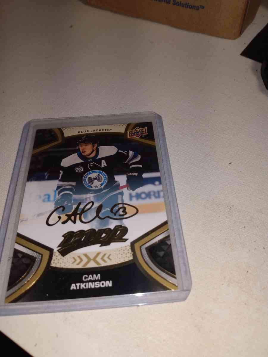 2021 MVP upper Deck Gold autograph Cam Atkinson
