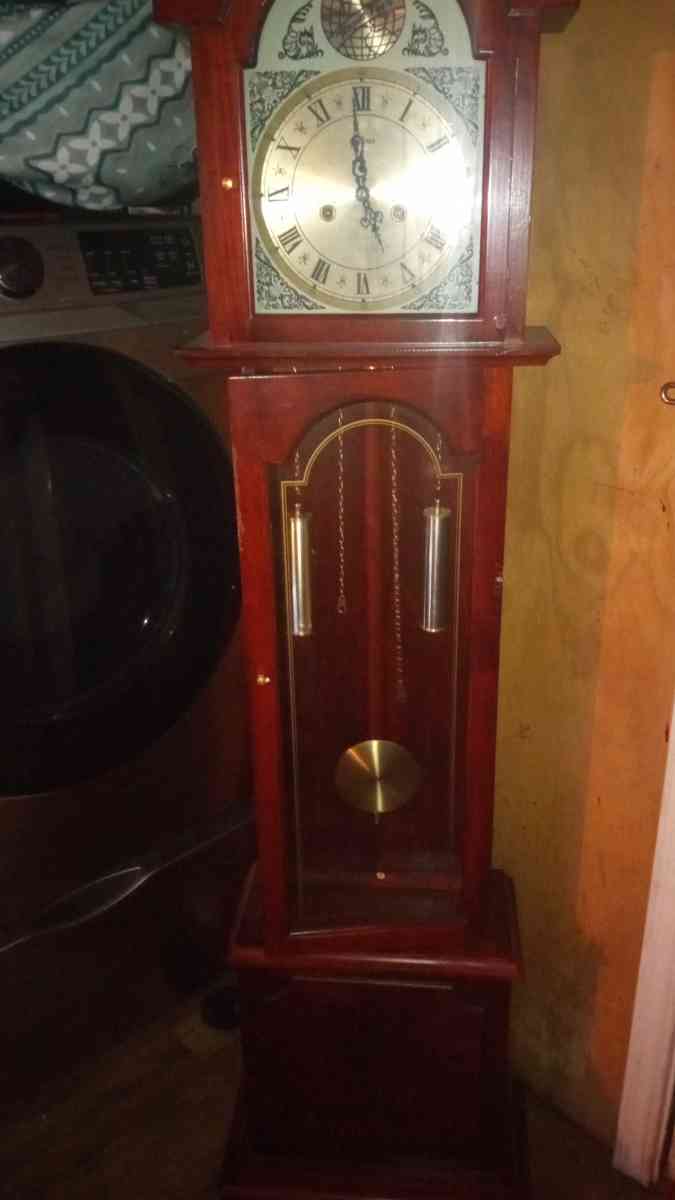 grandfather Clock - Gardendale, Alabama - FleaMarketBay