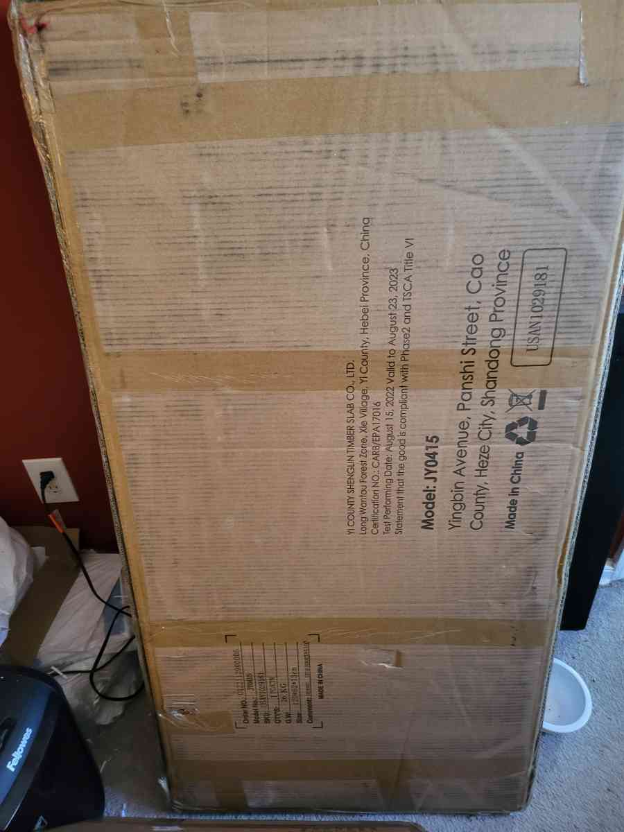 Makeup vanity BNIB - Folcroft, Pennsylvania - FleaMarketBay