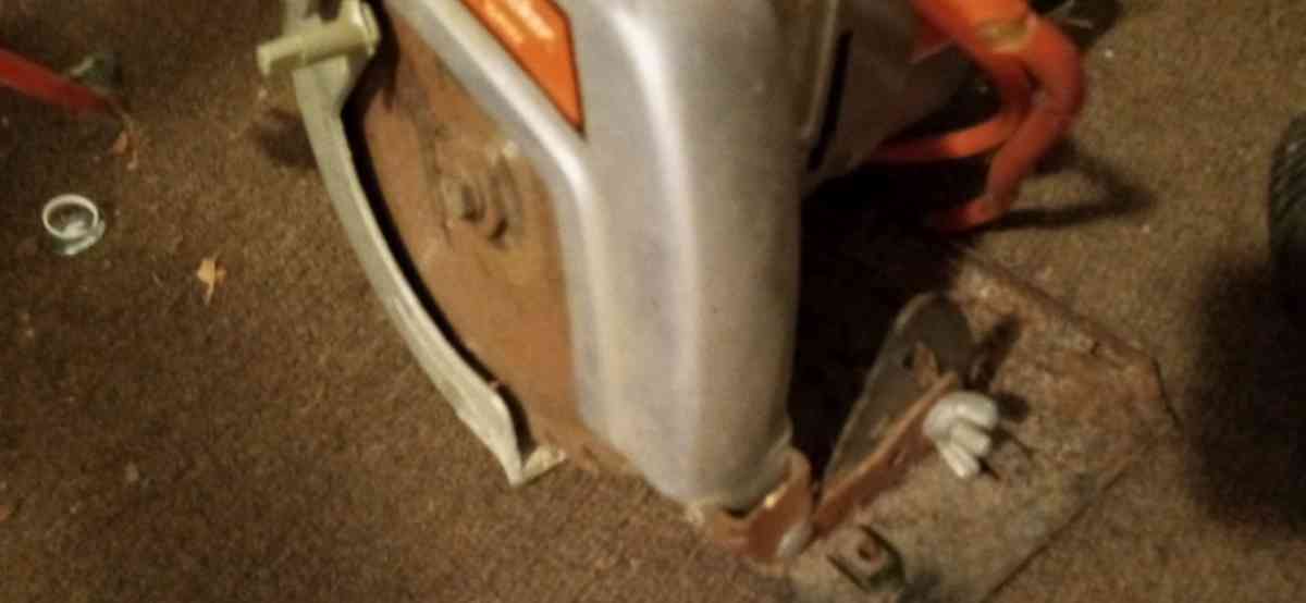 Black and Decker circular saw works good   pick up only - Watertown, New York