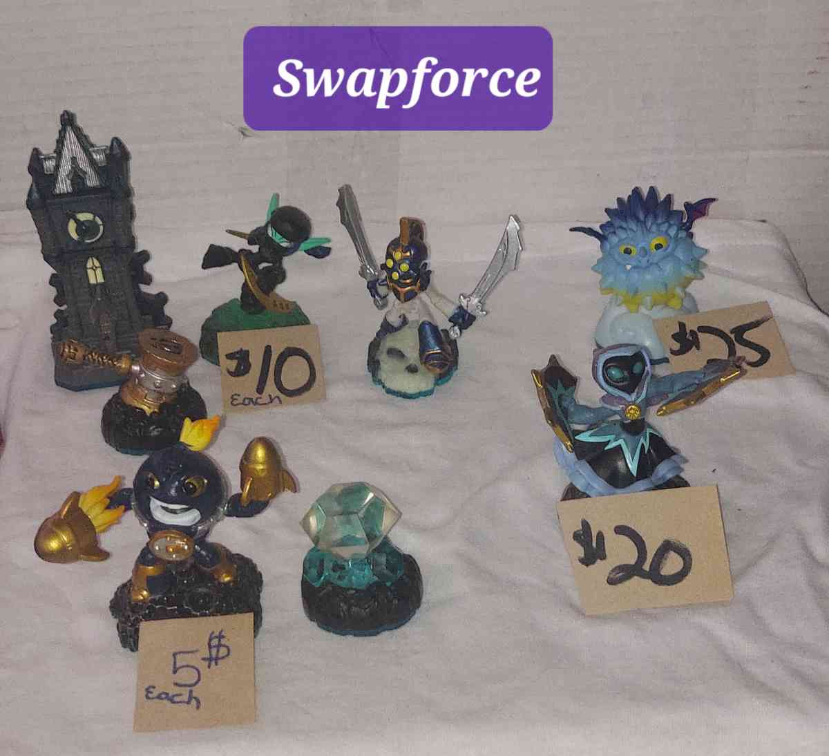 skylanders figures - Aurora, Colorado