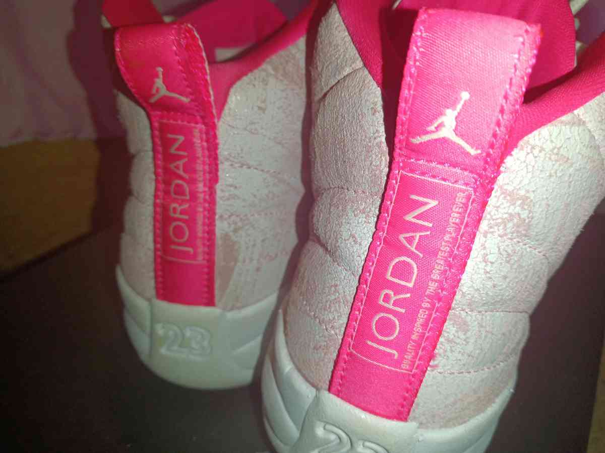 Jordan 12s hyper punch pink - Chesterfield, Virginia - FleaMarketBay
