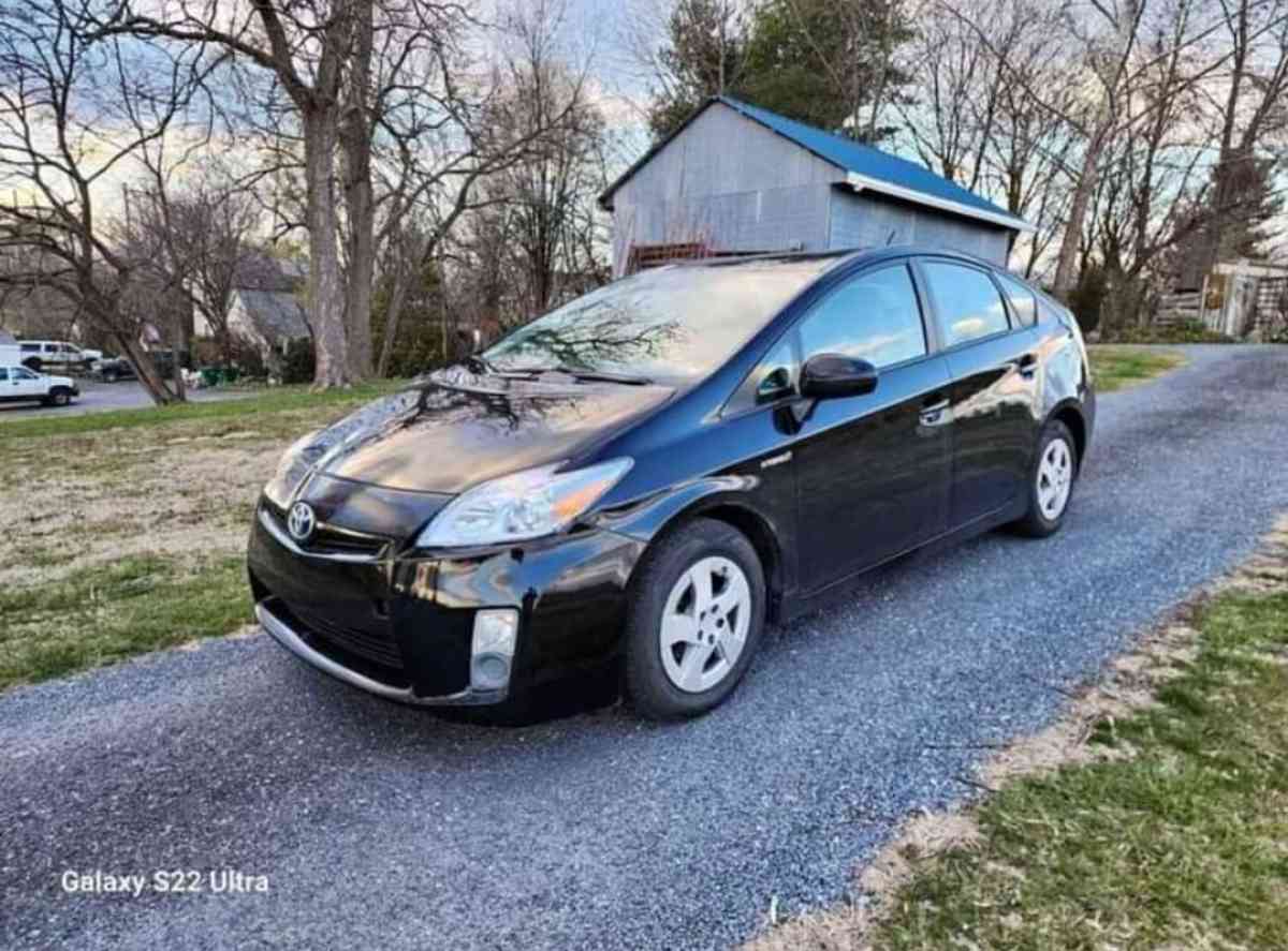 2011 Toyota Prius - Harrisonburg, Virginia - FleaMarketBay