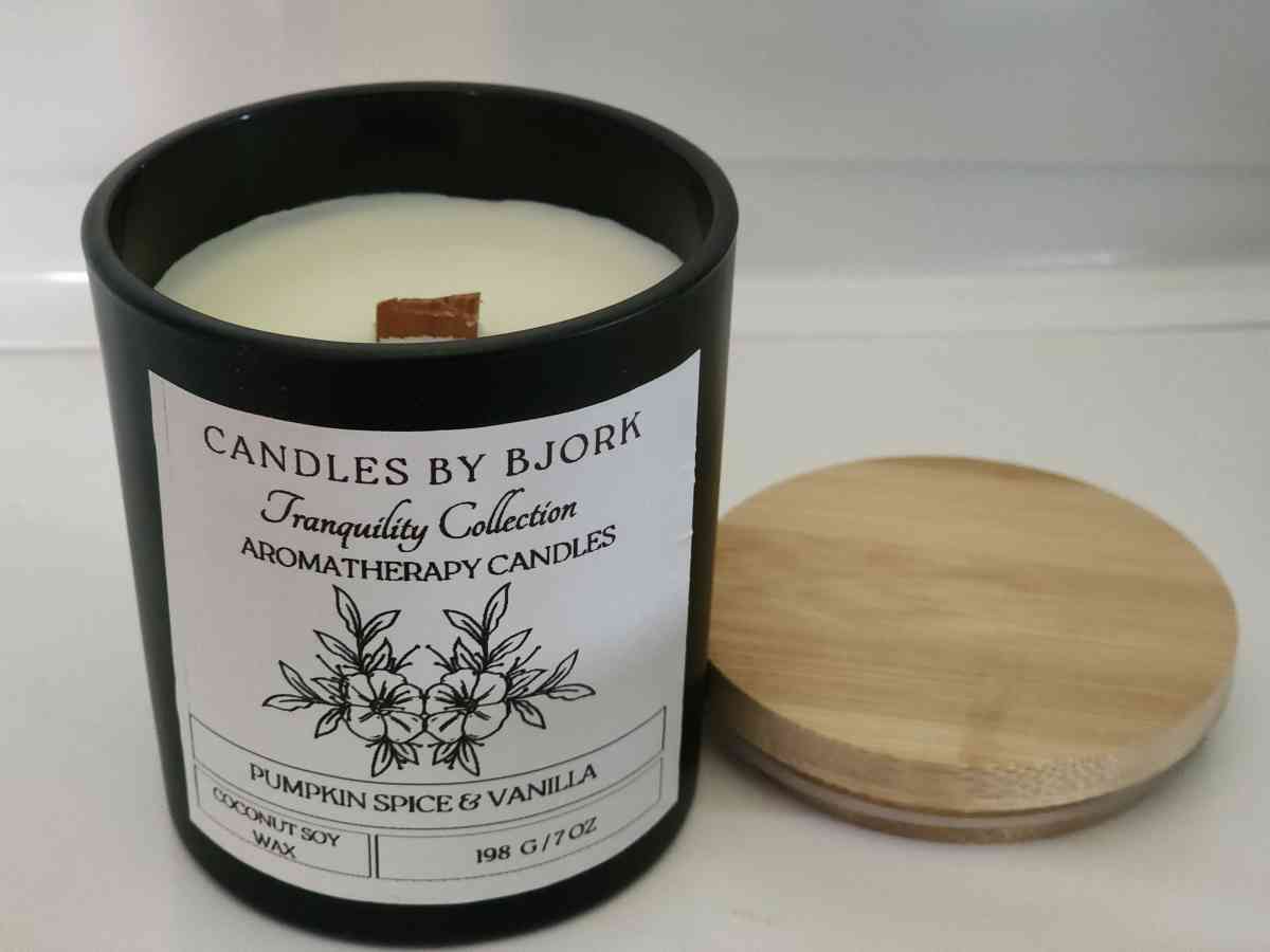 8 oz candle - Valdese, North Carolina - FleaMarketBay