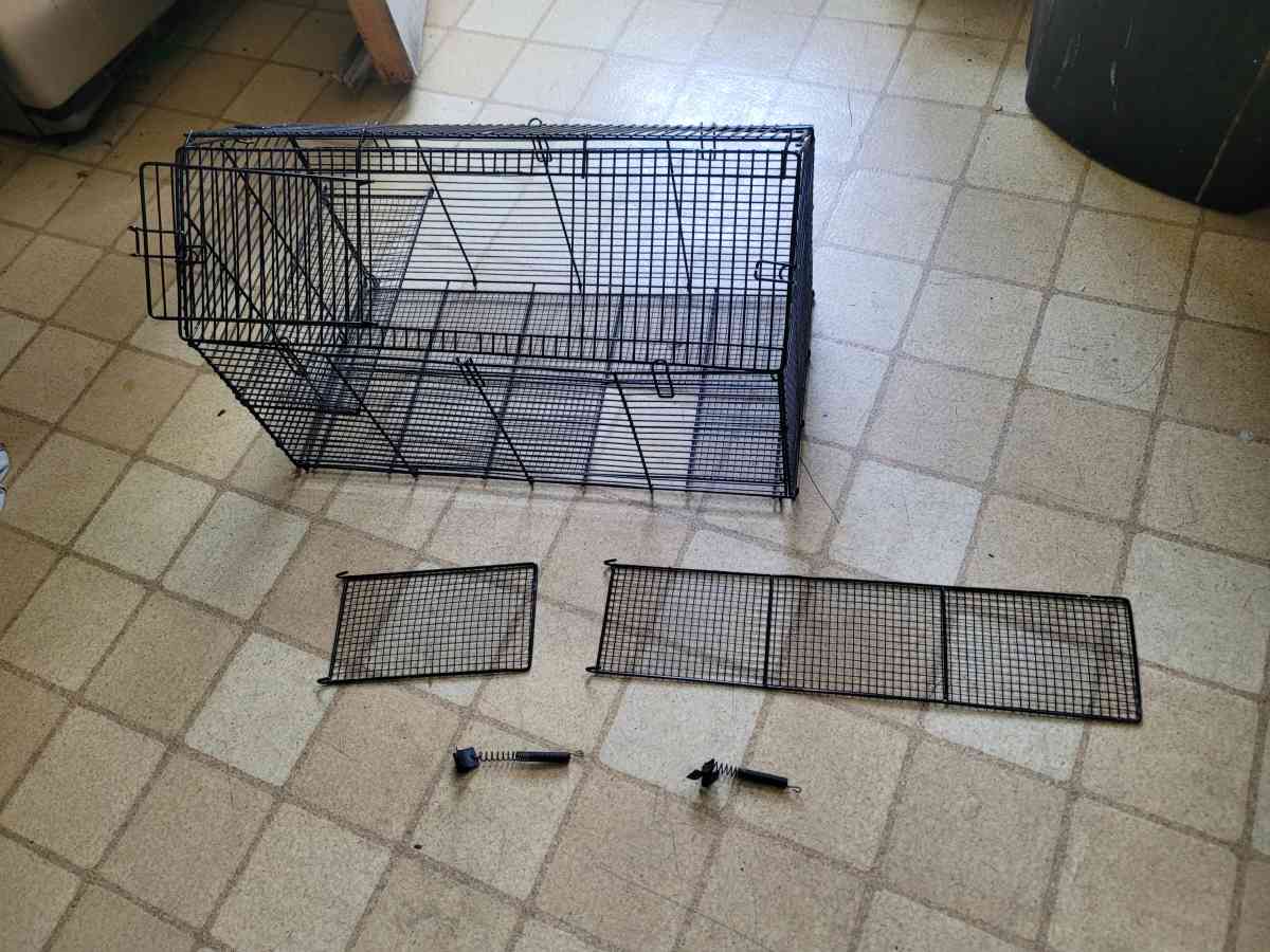 25 gallon tank and topper and other hamster items - Milwaukee, Wisconsin - FleaMarketBay