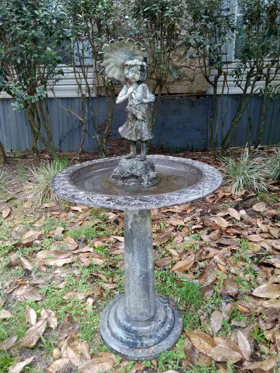 Fountain - Belleview, Florida