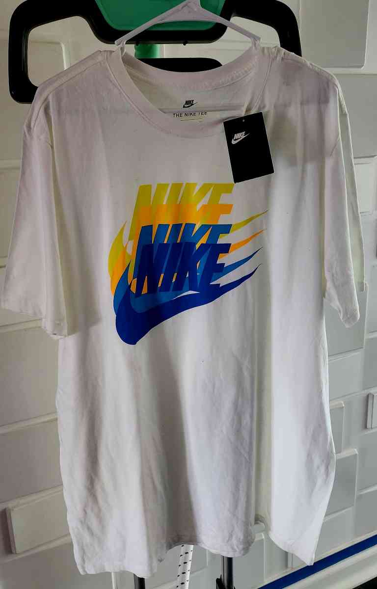 Mens Nike Tshirt - Poughkeepsie, New York