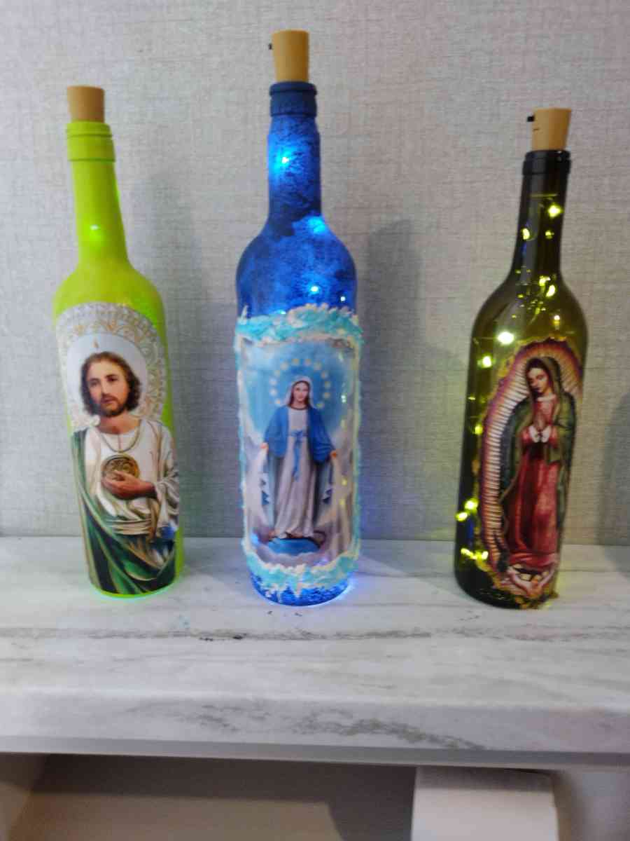 design wine bottles - Pharr, Texas - FleaMarketBay