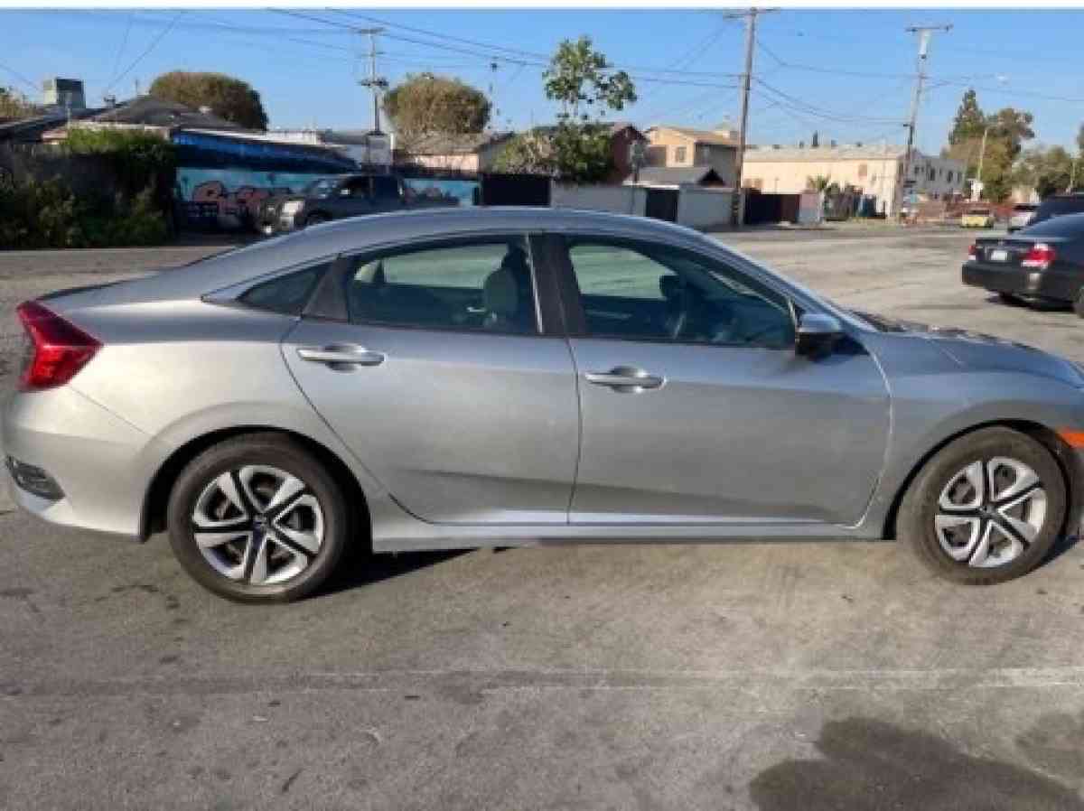 2018 Honda Civic - Visalia, California - FleaMarketBay