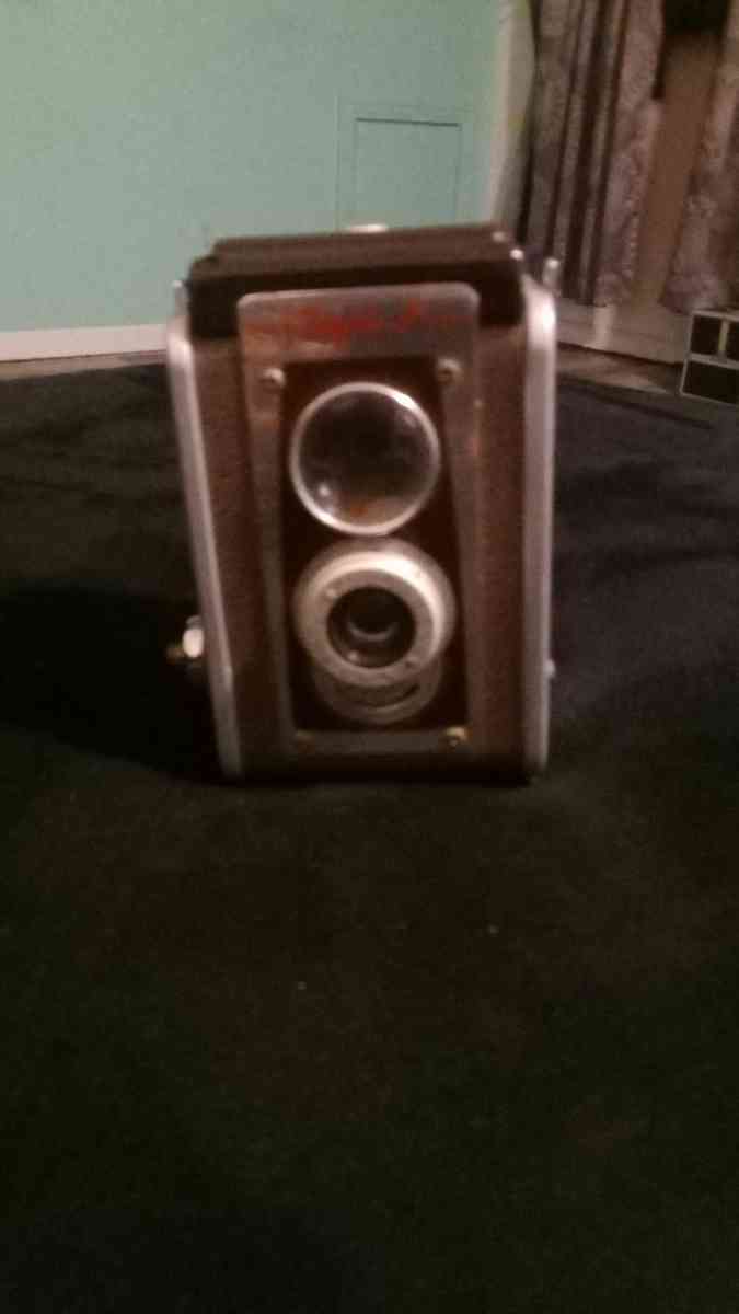 Kodak Duaflex IV CAMERA - Pittsburgh, Pennsylvania