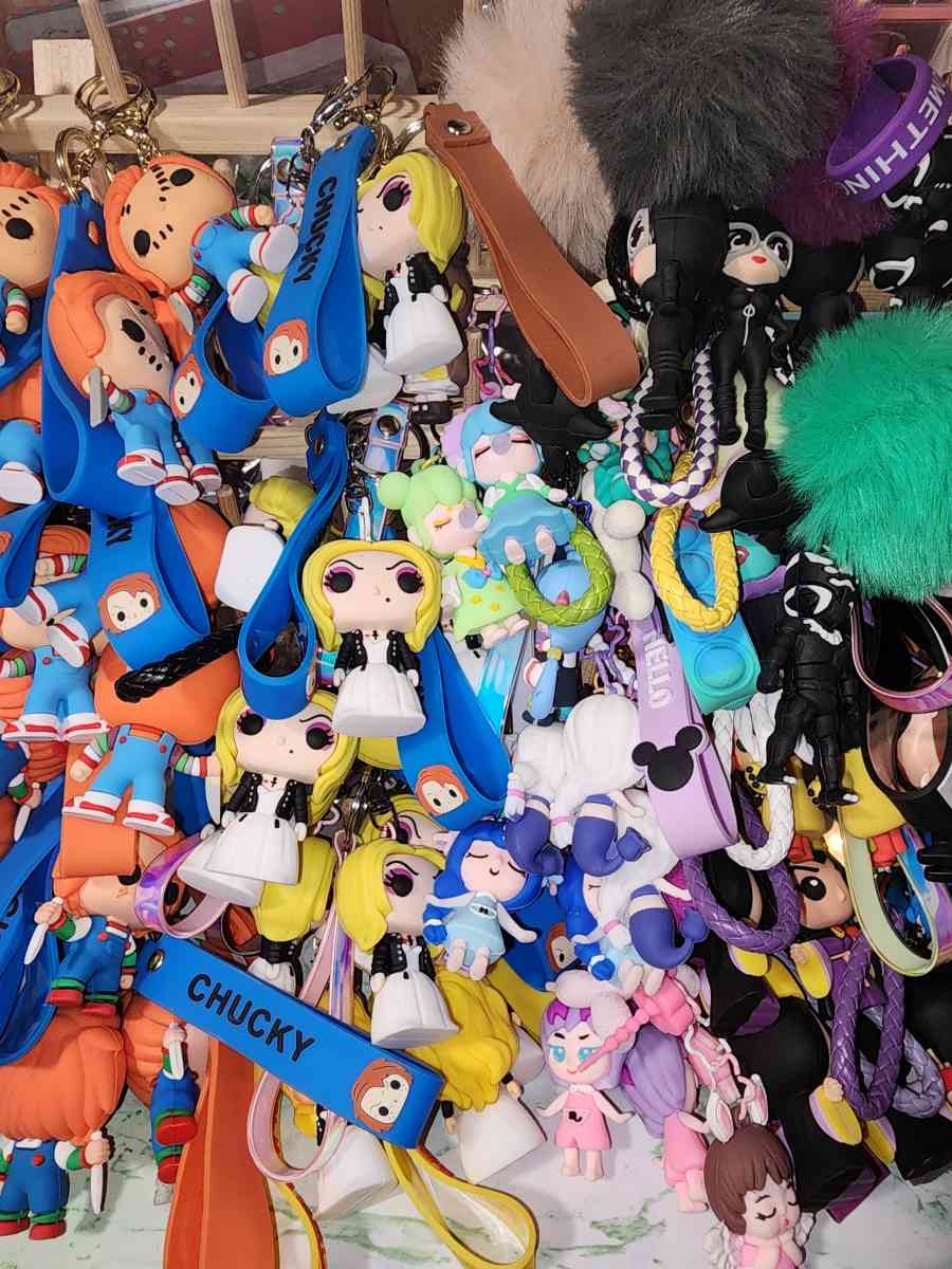 Keychains - Johnson City, New York - FleaMarketBay