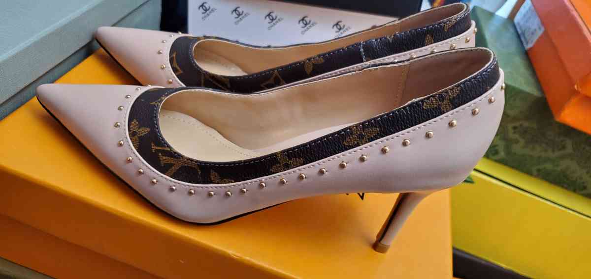 Pink heels shoes - Mission Viejo, California - FleaMarketBay