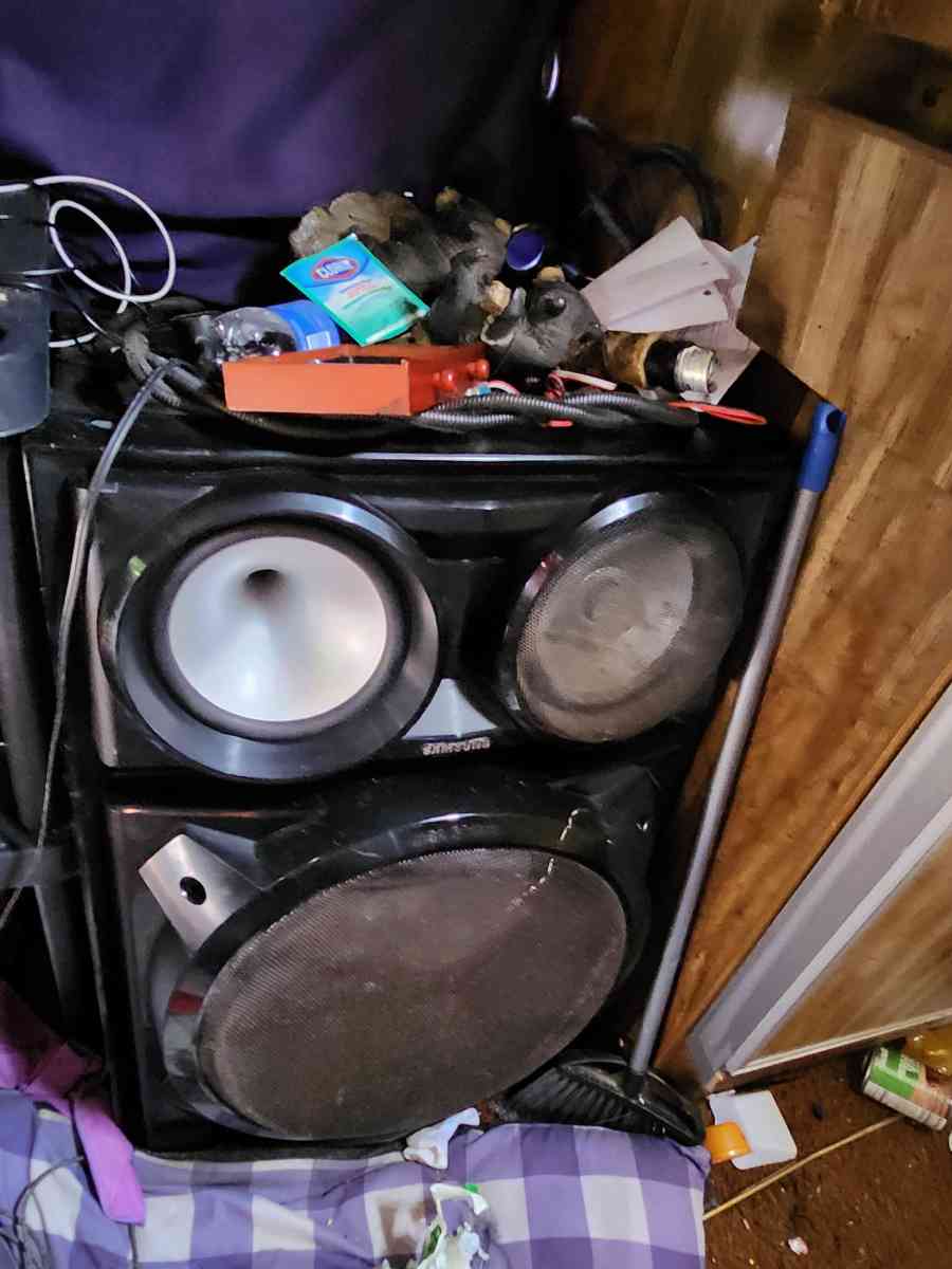 samsung stereo - Shenandoah, Virginia - FleaMarketBay