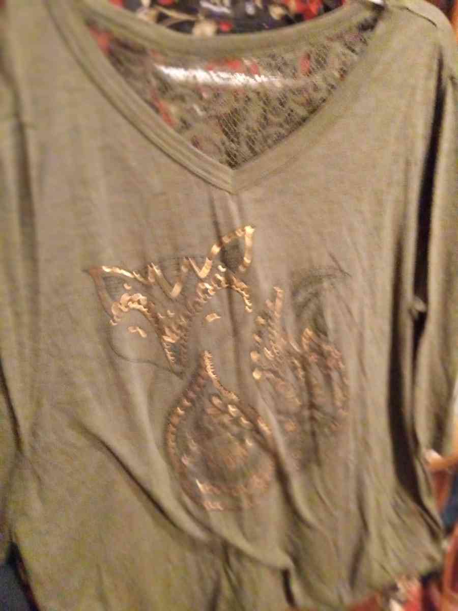 Plus Size Womans Clothes - Dustin, Oklahoma - FleaMarketBay