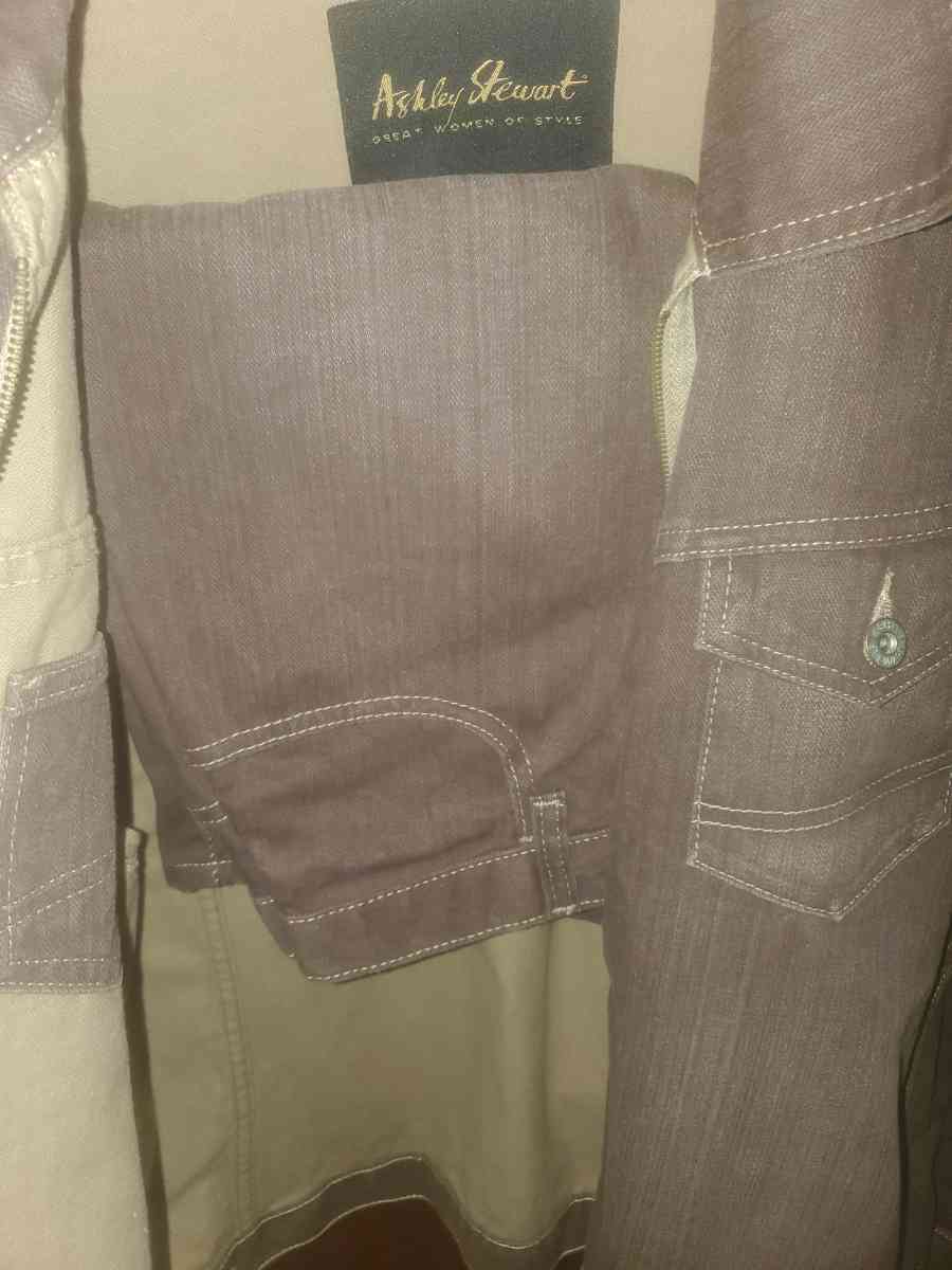 Womens Brown Jacket And Pants Set - Detroit, Michigan - FleaMarketBay