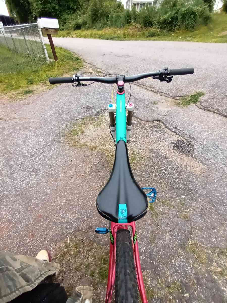 2016 giant reign advanced 1 - Greenville, South Carolina - FleaMarketBay