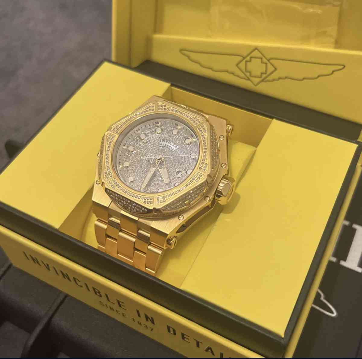 Invicta watch - Las Vegas, Nevada - FleaMarketBay