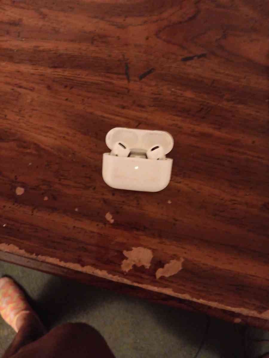 Air pods - Daytona Beach, Florida