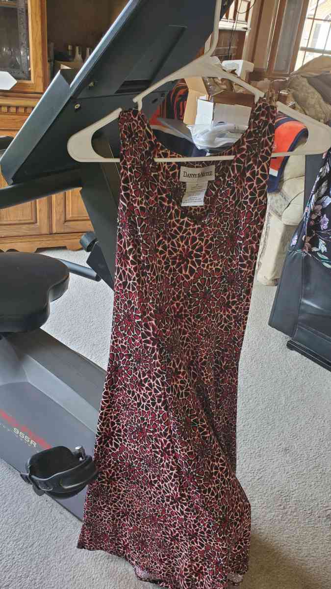 Variety of Ladies Dresses - Pelham, Alabama - FleaMarketBay