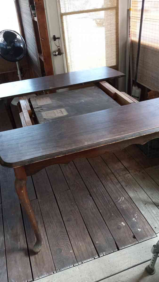 antique table - Salem, Oregon - FleaMarketBay