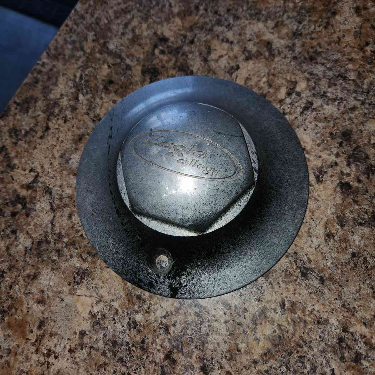 Hubcap - Wasilla, Alaska - FleaMarketBay