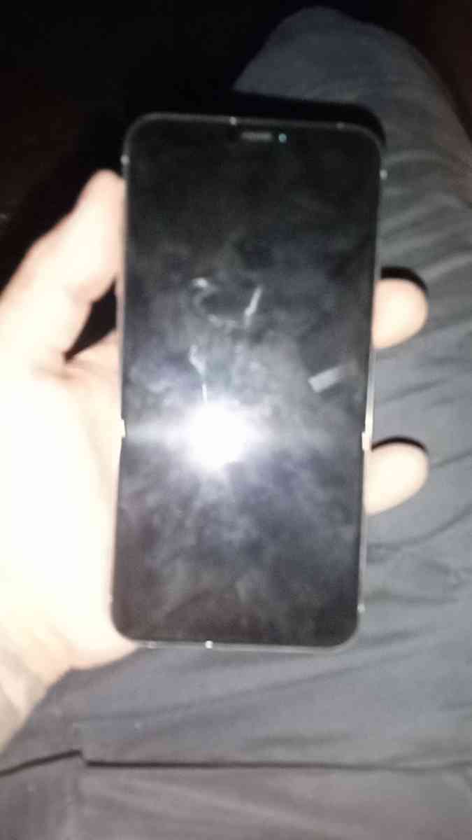 Apple Iphone XS Locked - Dallas, Texas - FleaMarketBay