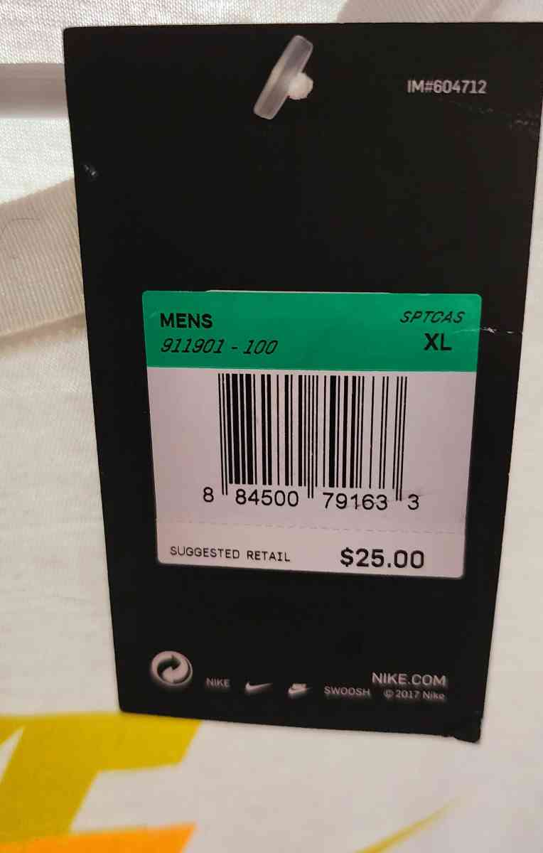 Mens Nike Tshirt - Poughkeepsie, New York - FleaMarketBay