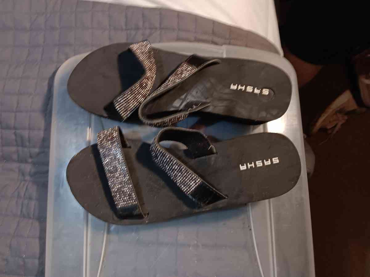 SASHA sandels size 8 in womens - Moulton, Alabama