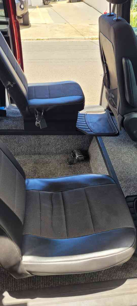 Grand Caravan Handi Van - Waipahu, Hawaii - FleaMarketBay