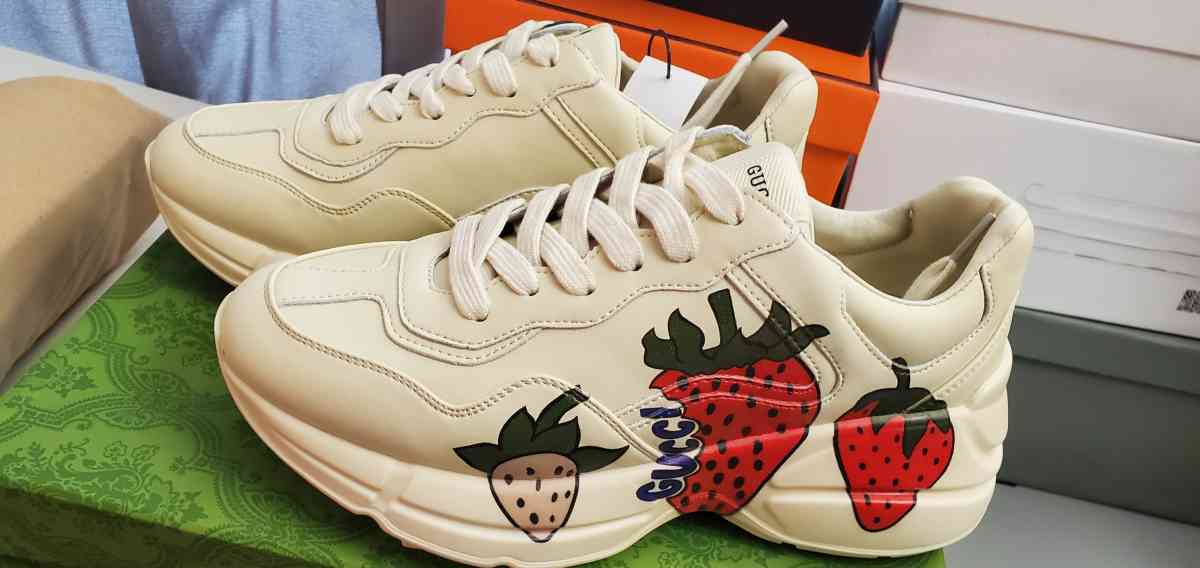 GG strawberry Sneaker - Mission Viejo, California