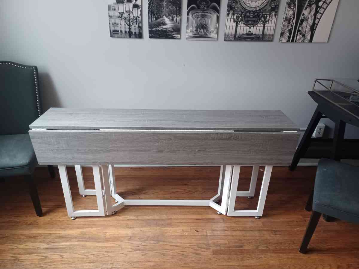 dining table - Detroit, Michigan