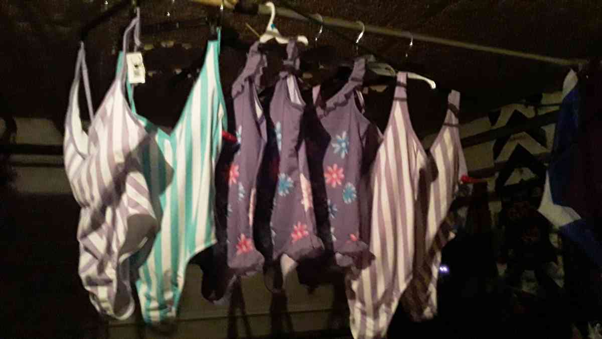 brand new bikinis 5 dollars set - Irving, Texas - FleaMarketBay