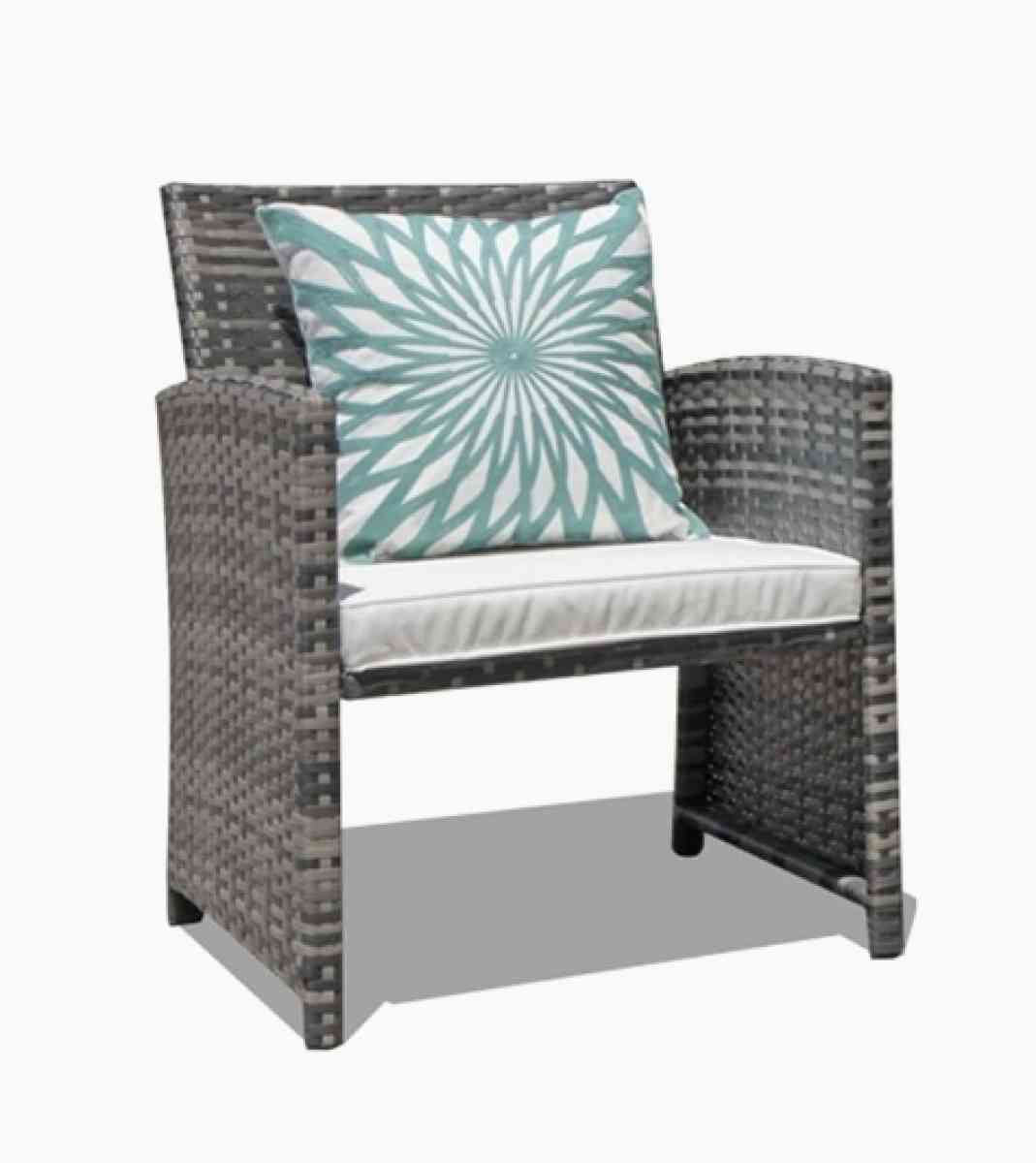 3pc outdoor patio set gray wicker with cream color cushion - Stockton, California - FleaMarketBay