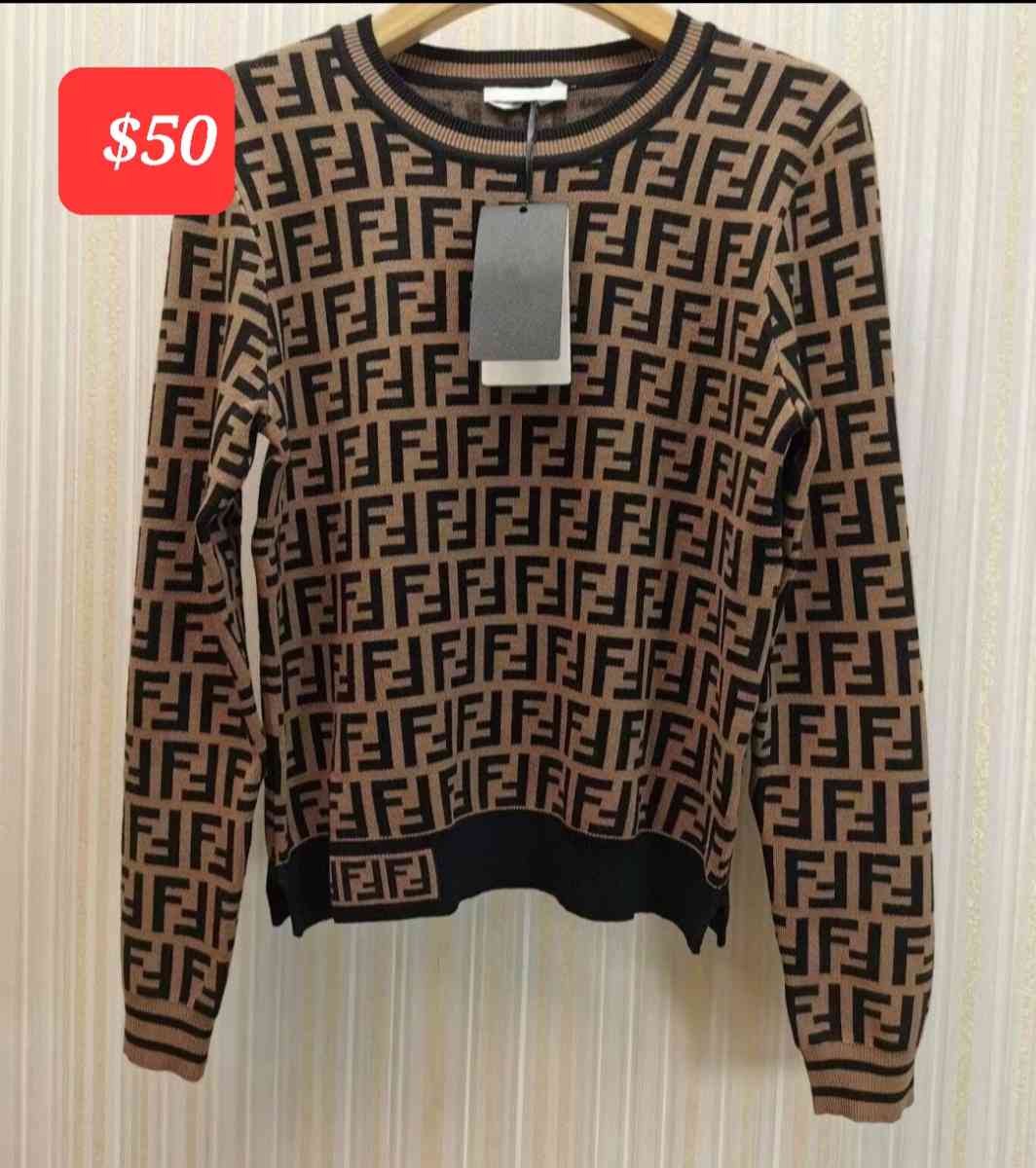 coats and sweater - Mission Viejo, California - FleaMarketBay