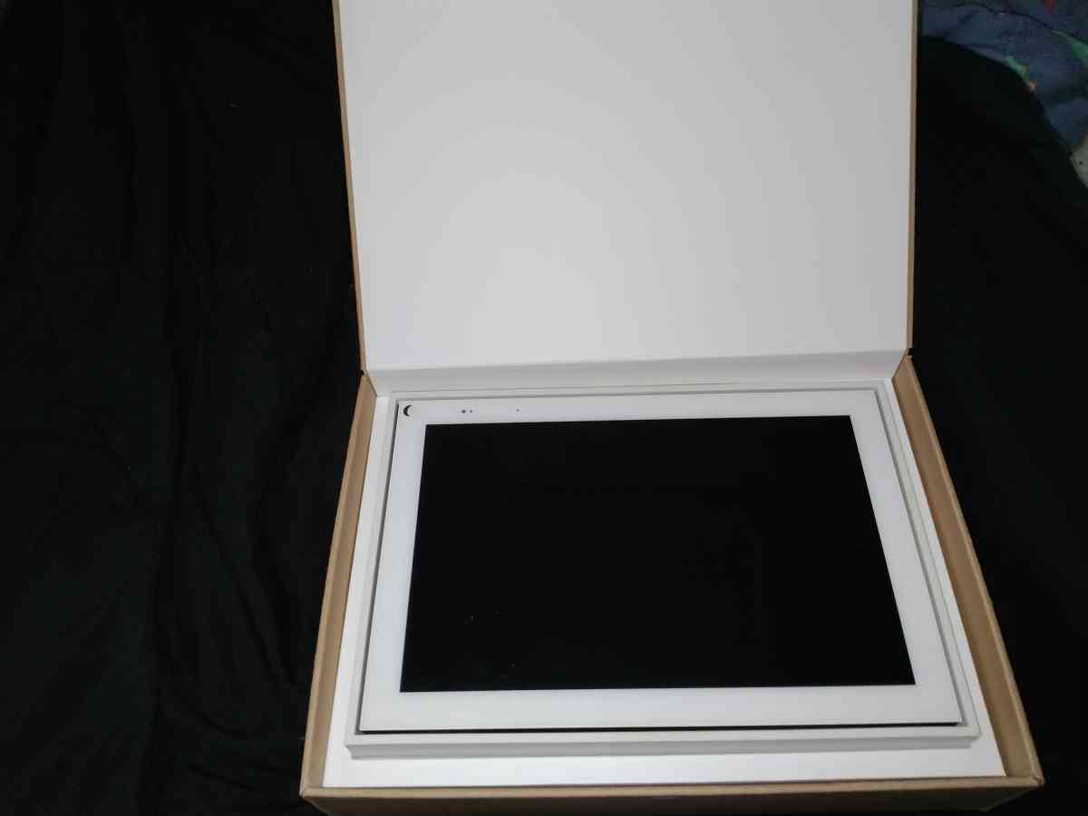 Facebook Portal - Belleville, Illinois - FleaMarketBay