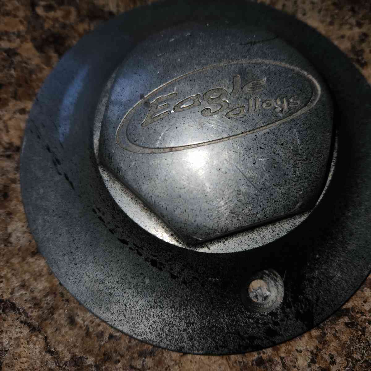 Hubcap - Wasilla, Alaska - FleaMarketBay