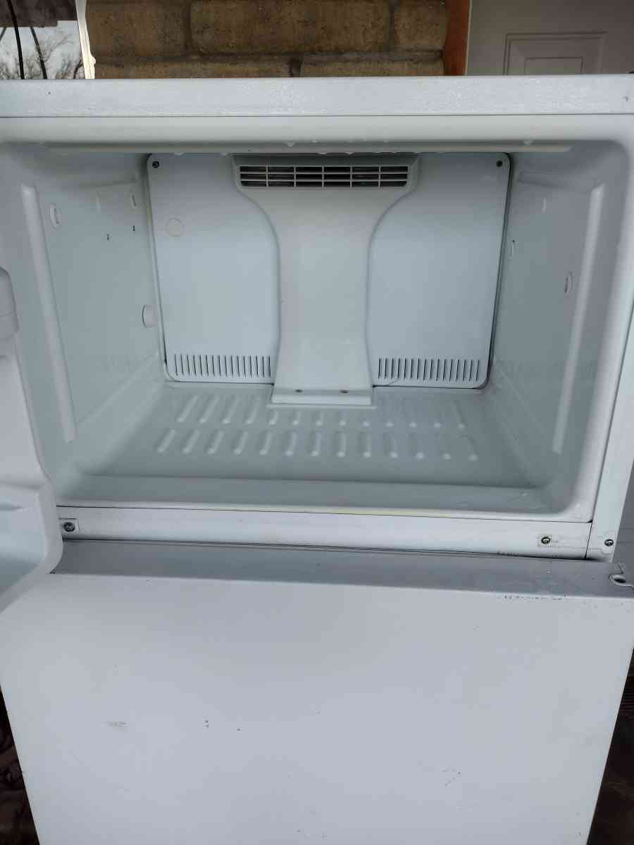 Americana fridge - Tucson, Arizona - FleaMarketBay